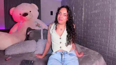 magic_ivone online show from February 19, 12:26 pm
