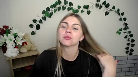 magic_katarina_ online show from September 16, 6:49 am