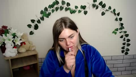 magic_katarina_ online show from October 8, 7:47 am