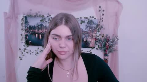 magic_katarina_ online show from November 18, 9:56 am