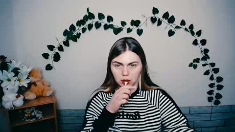 magic_katarina_ online show from February 13, 7:35 am