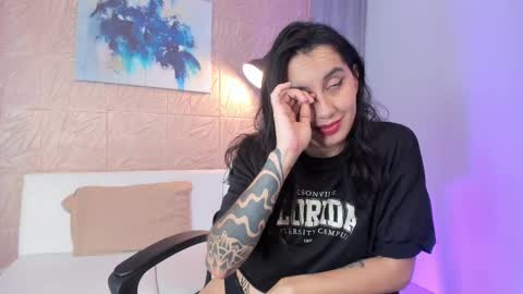 KAYLEE online show from March 7, 10:24 am