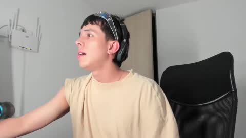 Tony Hoffa online show from March 10, 1:23 am