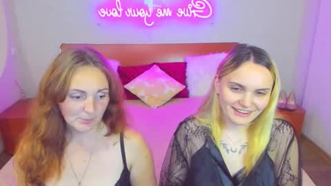 Lili and Bella online show from October 18, 6:12 pm