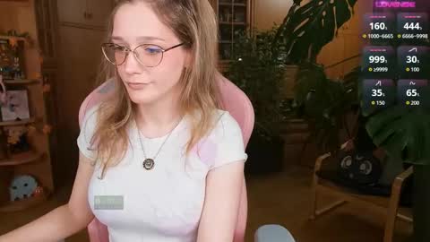 Nicole online show from October 21, 8:56 pm