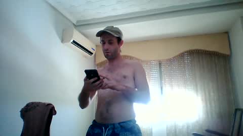 SpanishNestor online show from August 6, 2:37 pm