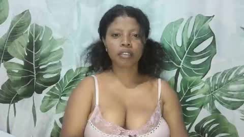 magniah online show from November 24, 9:30 am