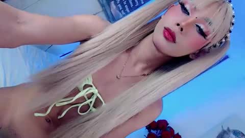 Mocah online show from February 23, 1:46 pm