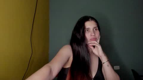 Mahiia online show from November 25, 4:55 am