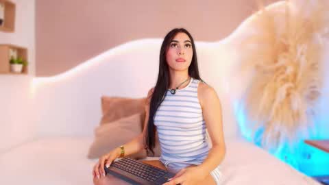 MAIA  LIA  online show from March 15, 12:37 am