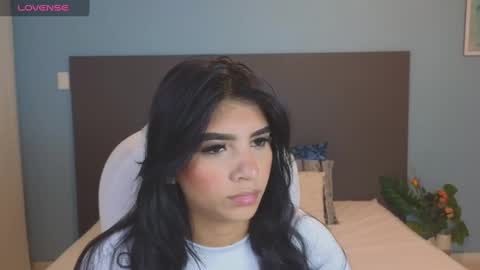 Maiaa Ruiz  online show from February 10, 1:11 pm