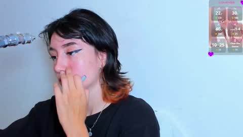 maibys online show from February 19, 4:00 am