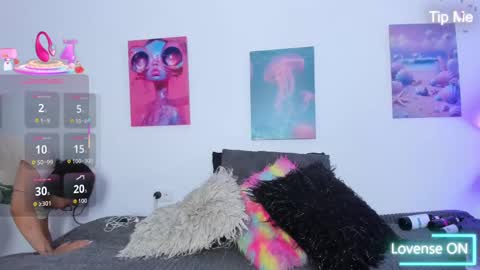 mai  online show from October 7, 6:59 pm