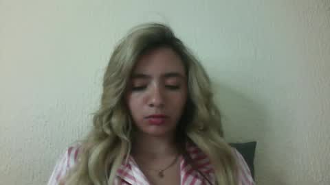 majo_gomezz online show from December 22, 2:51 am