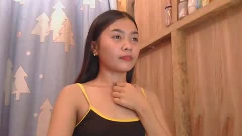 makeme_wettt online show from October 22, 2:15 am