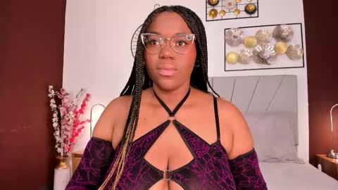 makena online show from November 8, 4:59 am