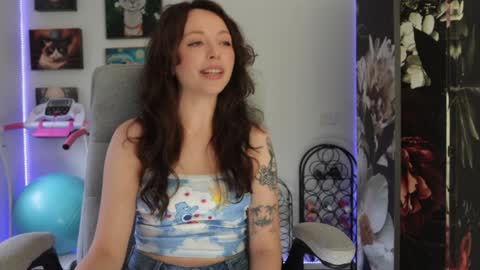 MakiyahBelle online show from January 7, 5:33 am