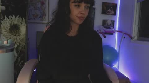 MakiyahBelle online show from April 25, 11:01 am