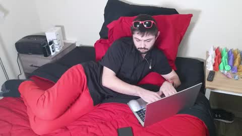 mako4eva online show from December 17, 1:45 am