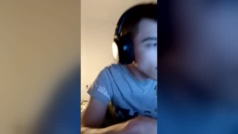 male20y online show from June 26, 11:43 pm