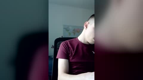 male20y online show from July 24, 4:59 pm