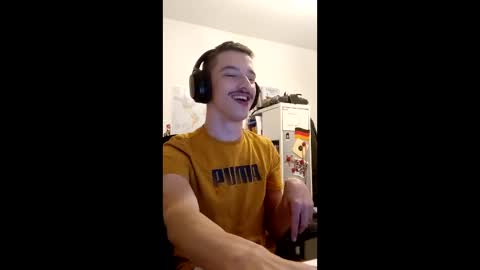 male20y online show from June 5, 10:26 pm