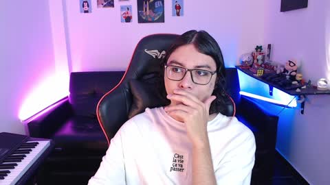 Malik  online show from February 8, 2:16 pm