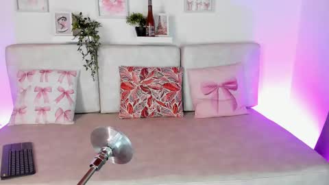 Snapshot of malka_burning chatting on February 26, 8:25 pm Malka online show from February 26, 8:25 pm