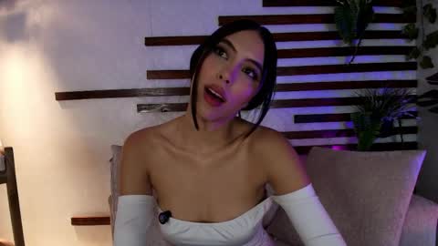 mallory_dietlinde online show from May 22, 2:29 am
