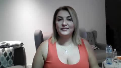 malorine online show from November 27, 8:38 pm