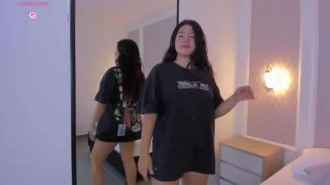 Snapshot of malu_03x chatting on October 15, 2:37 am M A L U online show from October 15, 2:37 am