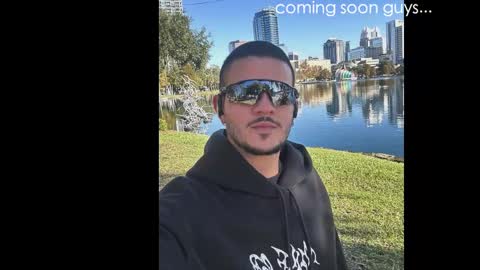 maluma09 online show from October 10, 2:50 am