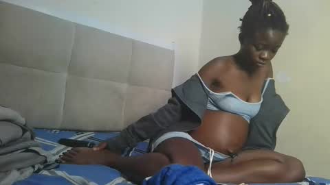 mamaa online show from March 30, 10:21 pm