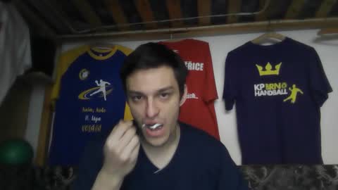 Snapshot of mamamia1789 chatting on October 15, 9:43 am mamamia1789 online show from October 15, 9:43 am