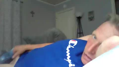 man4latinimennow online show from April 2, 5:37 am
