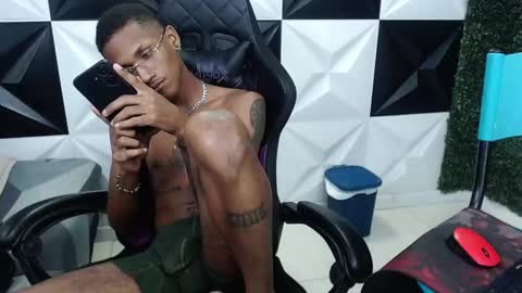 man_san11 online show from March 10, 5:39 pm