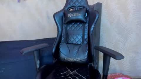 man_san11 online show from December 14, 8:26 pm