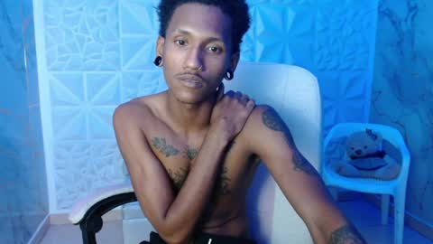 man_sant11 online show from April 21, 5:20 pm