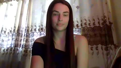 MandiBrooks online show from October 13, 1:24 pm