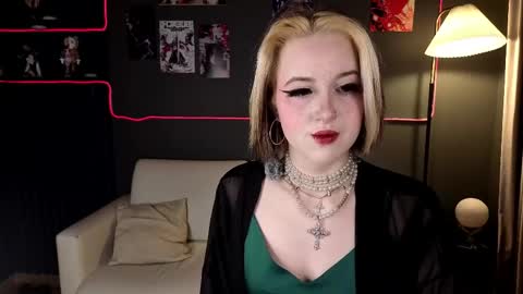 Luna online show from April 11, 10:25 pm