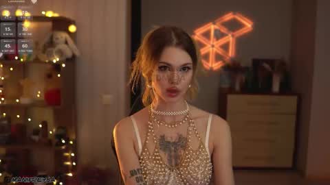 Amelie online show from October 26, 3:29 am