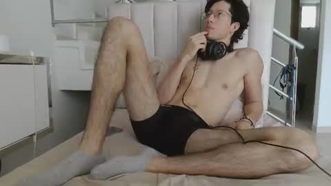 Manuel online show from June 26, 1:16 pm