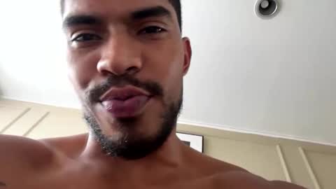 Manuel online show from May 25, 7:31 pm
