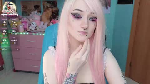 Manuela online show from January 12, 8:38 pm