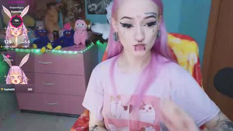 Snapshot of manuela_unicorn chatting on September 18, 1:37 pm Manuela online show from September 18, 1:37 pm