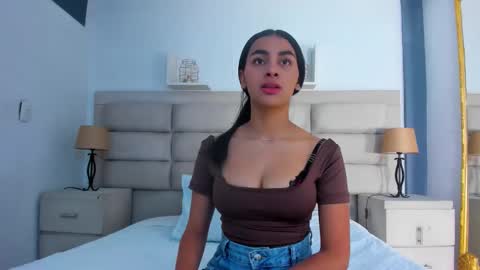 Manuela online show from January 6, 8:57 pm