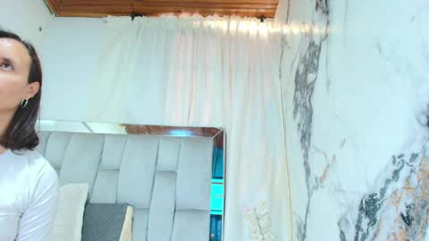 maraa_x online show from April 27, 12:14 pm