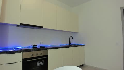 alex marvelxx online show from November 2, 9:31 am