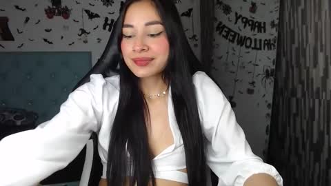 Snapshot of marce0001 chatting on October 6, 12:39 am Marcela online show from October 6, 12:39 am