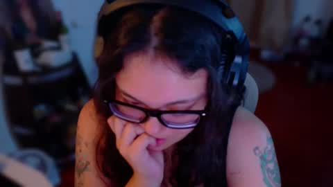 marcela2101s online show from October 31, 2:12 am